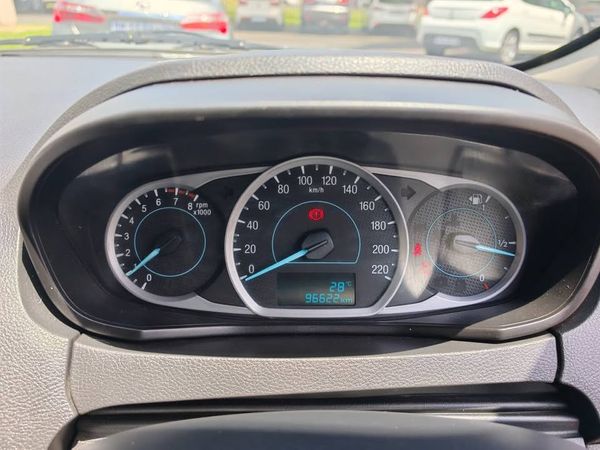 2021-Ford-Figo-15Ti-VCT-Trend-5-dr image:10