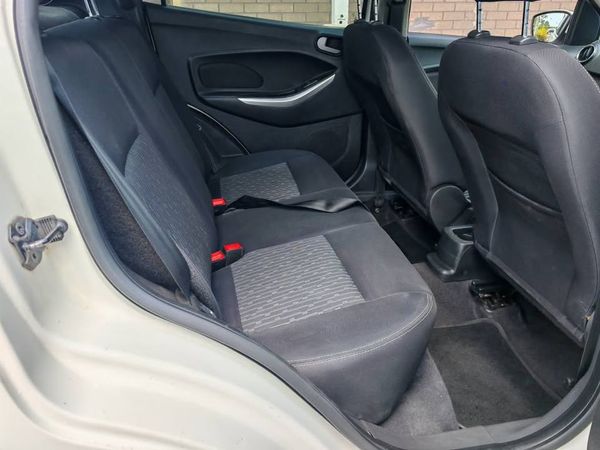 2021-Ford-Figo-15Ti-VCT-Trend-5-dr image:4