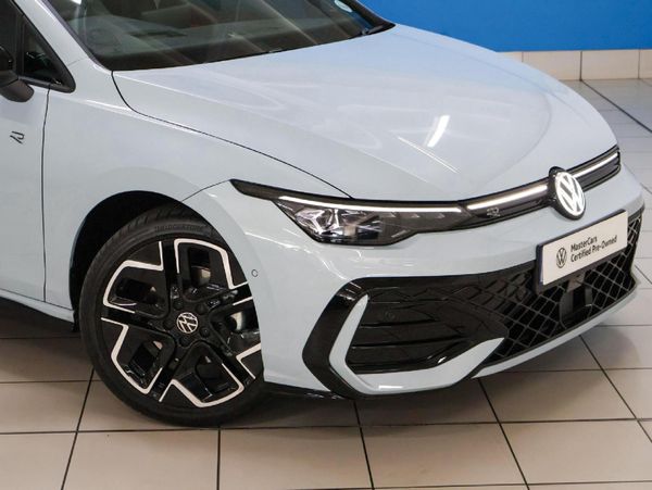 2025-Volkswagen-Golf-14-TSI-R-Line-Auto-110kw image:1