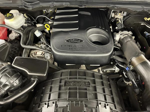 2017-Ford-Everest-22-TDCi-XLT image:10