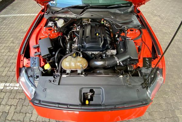 2016-Ford-Mustang-23-EcoBoost image:9
