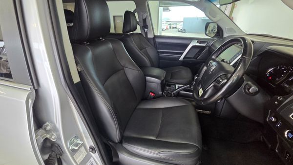 2021-Toyota-Land-Cruiser-Prado-Land-Cruiser-Prado-28GD-VX image:12