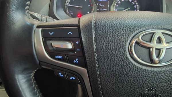 2021-Toyota-Land-Cruiser-Prado-Land-Cruiser-Prado-28GD-VX image:7