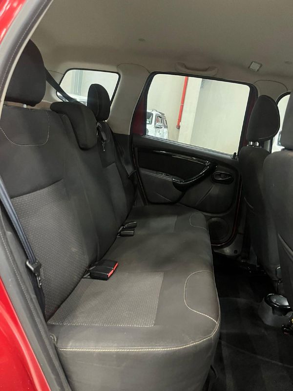 2015-Renault-Duster-15-dCi-Dynamique-4x4 image:11