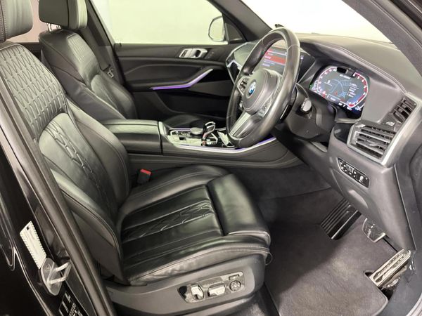 2019-BMW-X5-M50d image:9