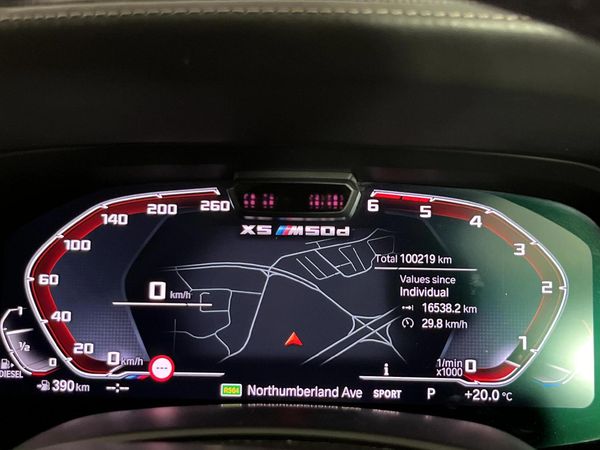 2019-BMW-X5-M50d image:2