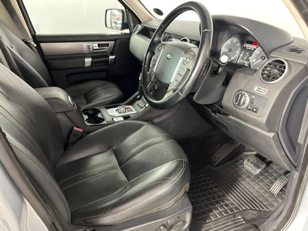 2014-Land-Rover-Discovery-4-30-TD-SD-V6-S image:9