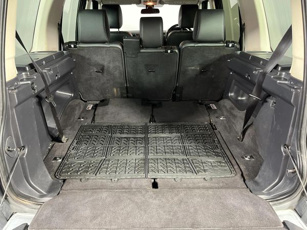 2014-Land-Rover-Discovery-4-30-TD-SD-V6-S image:15