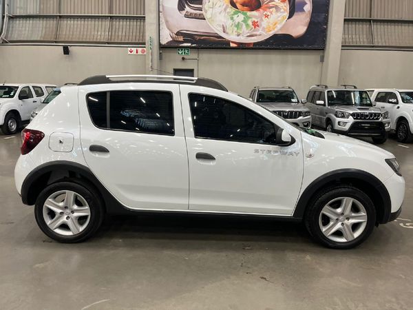 2017-Renault-Sandero-900T-Stepway-Dynamique image:7