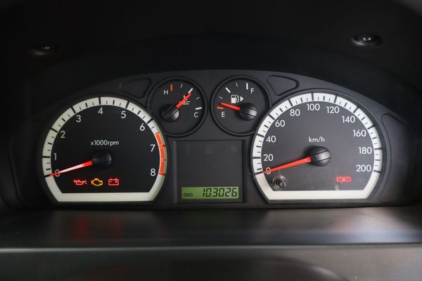 2011-Chevrolet-Aveo-16-L image:12
