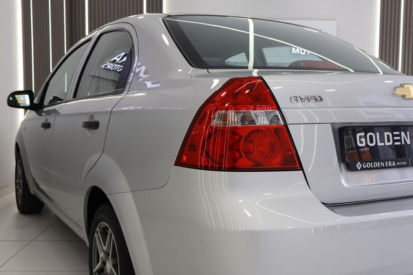 2011-Chevrolet-Aveo-16-L image:5