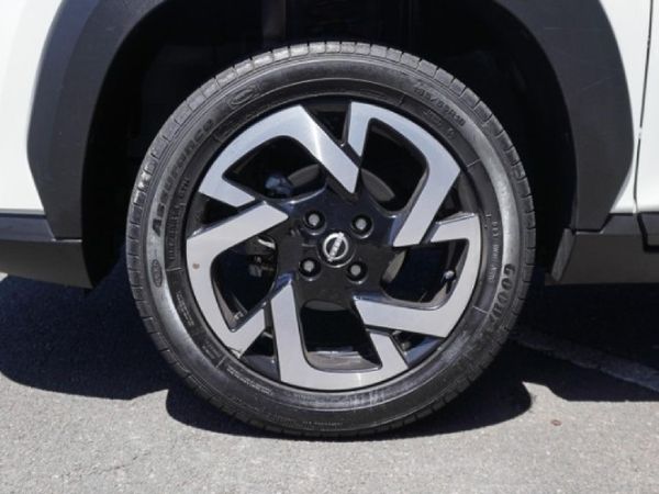 2024-Nissan-Magnite-10T-Acenta-Plus-Auto image:2