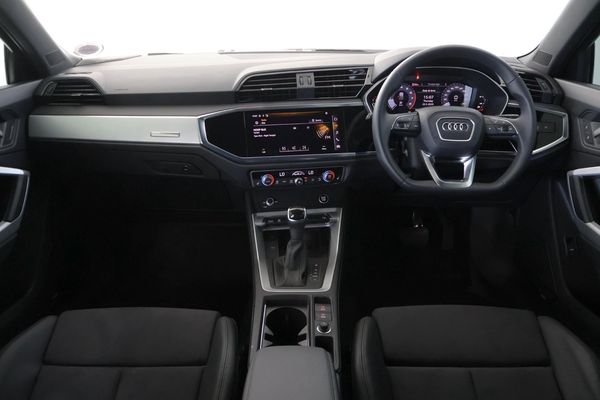 2026-Audi-Q3-Sportback-Black-Edition-35-TFSI image:20