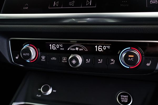 2026-Audi-Q3-Sportback-Black-Edition-35-TFSI image:21