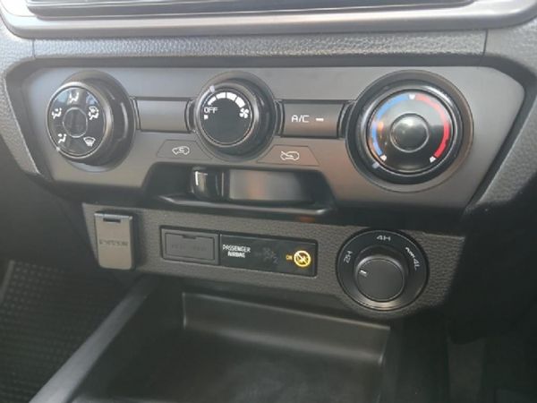 2023-Isuzu-D-Max-19-DDI-LS-4x4-Auto-Double-Cab image:15