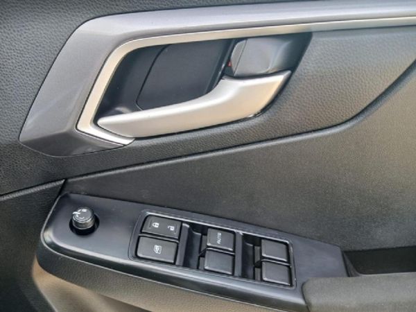 2023-Isuzu-D-Max-19-DDI-LS-4x4-Auto-Double-Cab image:16