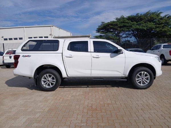 2023-Isuzu-D-Max-19-DDI-LS-4x4-Auto-Double-Cab image:1