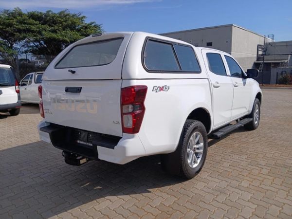 2023-Isuzu-D-Max-19-DDI-LS-4x4-Auto-Double-Cab image:2