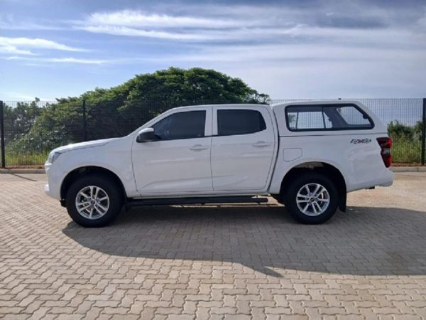2023-Isuzu-D-Max-19-DDI-LS-4x4-Auto-Double-Cab image:4