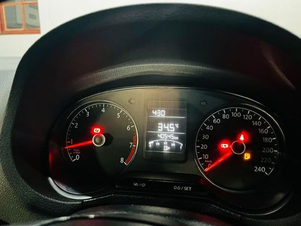 2024-Volkswagen-Polo-Vivo-14-Trendline-5-dr image:9