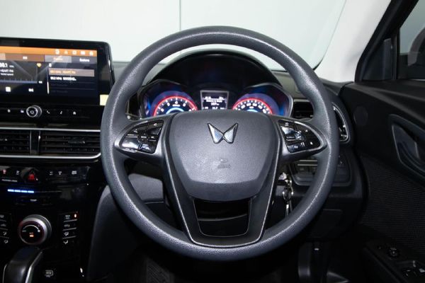 2025-Mahindra-XUV-3XO-12T-MX3-Auto image:11