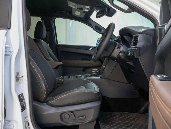 2025-Volkswagen-Amarok-30-TDI-V6-184kW-4Motion-Panamericana-Auto-Double image:14