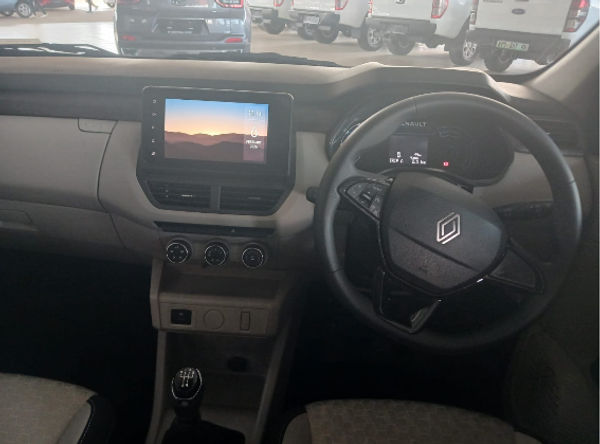 2026-Renault-Triber-10-Techno image:6