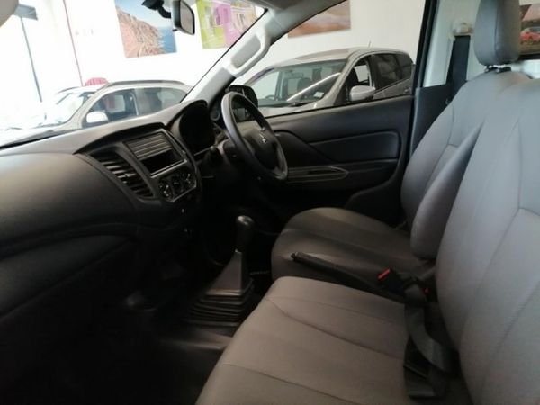 2024-Mitsubishi-Triton-24DI-GL-Single-Cab image:3