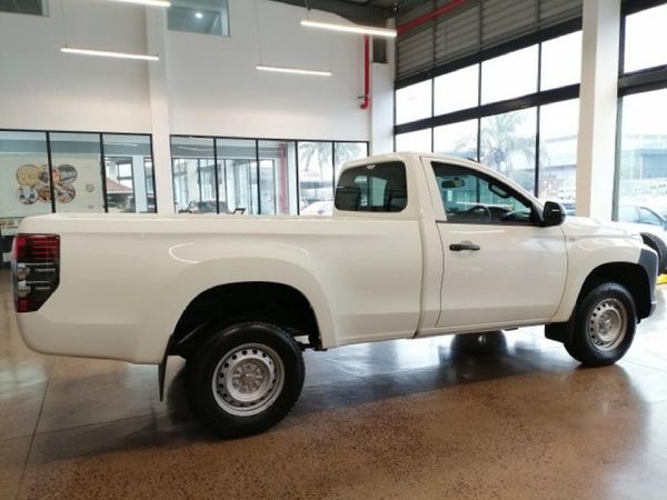 2024-Mitsubishi-Triton-24DI-GL-Single-Cab image:8