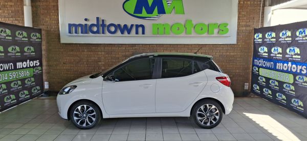 2022-Hyundai-Grand-i10-12-Fluid image:3