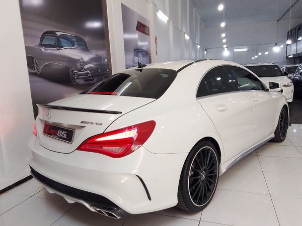 2014-Mercedes-AMG-CLA-45-AMG image:5