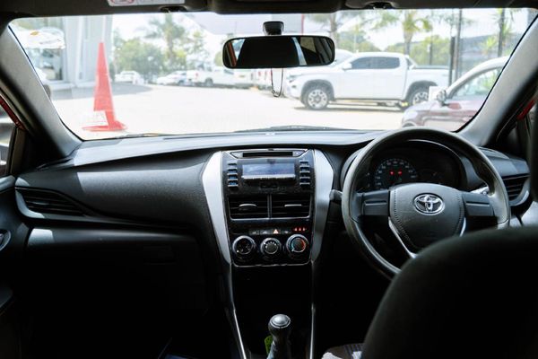2019-Toyota-Yaris-15-XI-5-dr image:10
