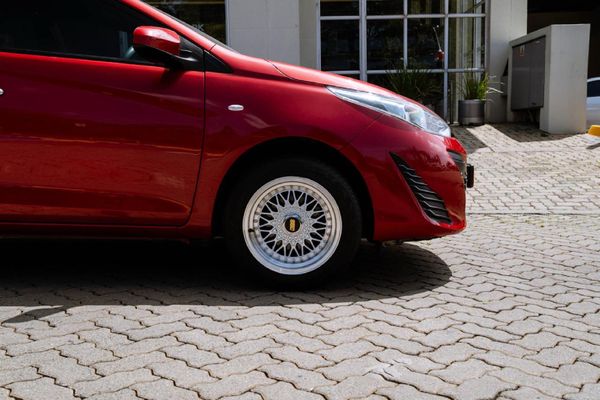 2019-Toyota-Yaris-15-XI-5-dr image:15