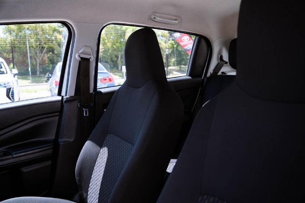 2025-Toyota-Vitz-10-XR-AMT image:14