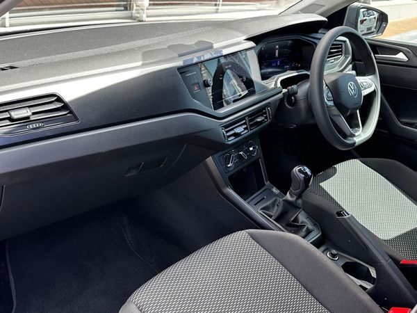 2025-Volkswagen-Polo-10-TSI image:11