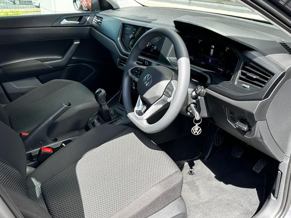 2025-Volkswagen-Polo-10-TSI image:6