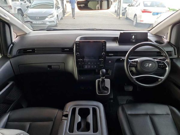 2024-Hyundai-Staria-22d-Executive-Auto-11-Seat image:9