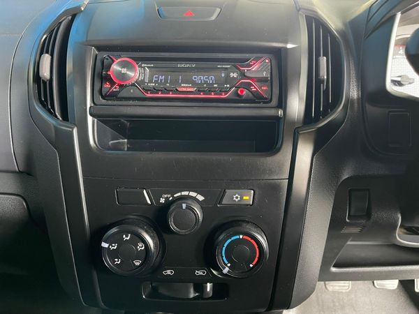 2020-Isuzu-D-Max-250-HO-Fleetside-Safety-Single-Cab image:5