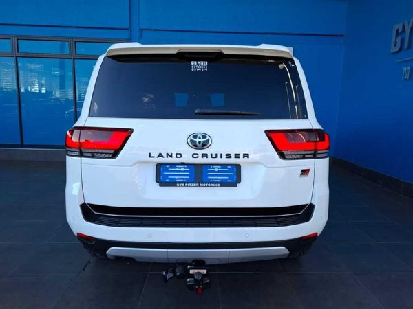 2023-Toyota-Land-Cruiser-300-V6-35-T-GR-S image:7