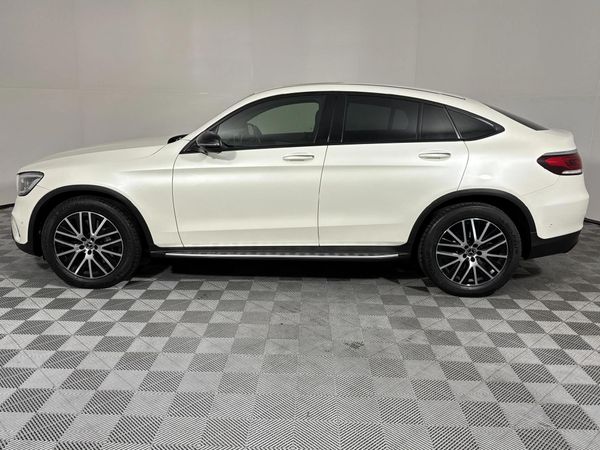 2019-Mercedes-Benz-GLC-Coupe-300d-4Matic image:18