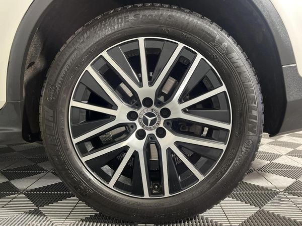 2019-Mercedes-Benz-GLC-Coupe-300d-4Matic image:6