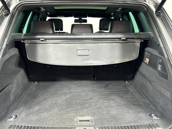 2015-Volkswagen-Touareg-GP-30-V6-TDI-Luxury-Auto image:15
