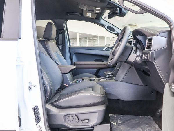 2026-Volkswagen-Amarok-30-TDI-V6-184kW-4Motion-Panamericana-Auto-Double image:12