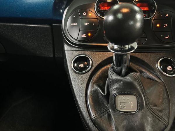 2018-Fiat-500-900T-Twinair-Lounge image:11