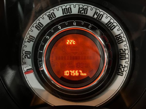 2018-Fiat-500-900T-Twinair-Lounge image:16