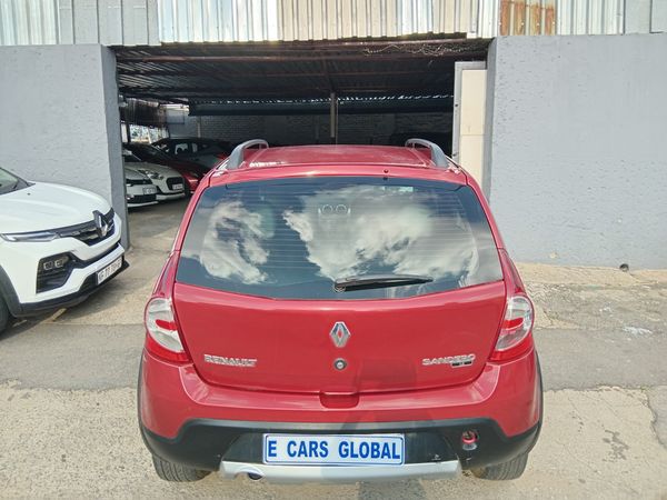 2015-Renault-Sandero-16-Stepway image:6