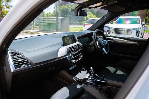 2021-BMW-X3-xDRIVE-20d-Mzansi-Edition-G01 image:12