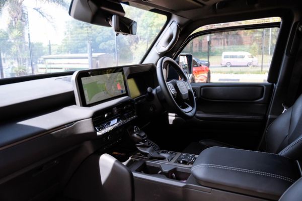 2025-Toyota-Land-Cruiser-Prado-VX-R-28GD-Auto image:12