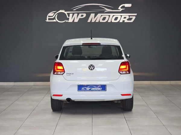 2023-Volkswagen-Polo-Vivo-16-Comfortline-Auto-5-dr image:10