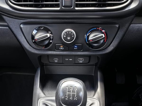 2024-Hyundai-Grand-i10-10-Motion image:12